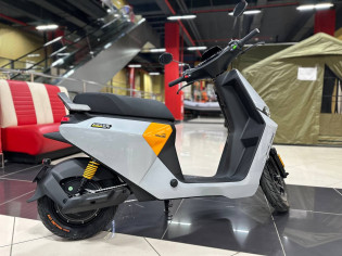 Электроскутер Ninebot F2z110 Max серебристый